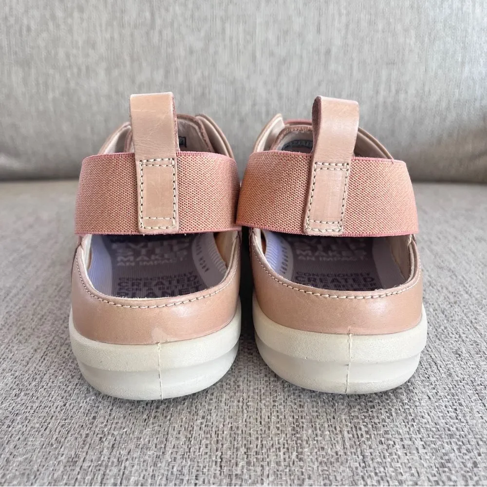 KEEN Lorelai II Slip-On Tan/Brick Dust Casual Shoes Size 8